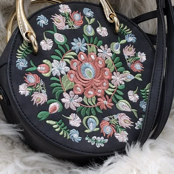 Round Black Embroidered Crossbody Bag – Boho Chic - Picture 6 of 11